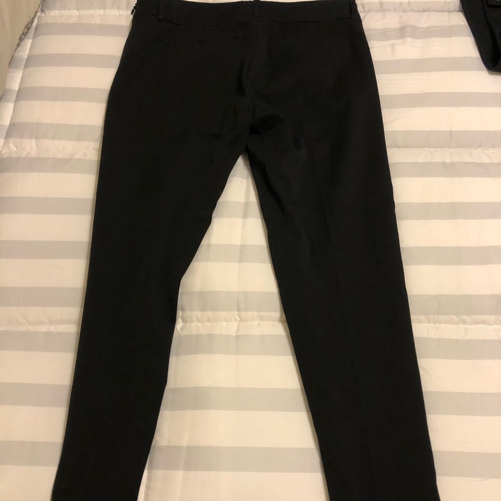 Black pencil cropped pants